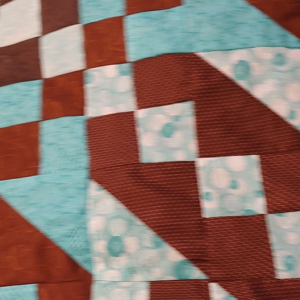 Jacob's Ladder Patchwork Quilt in Brown and Blue - Picture 5 of 6